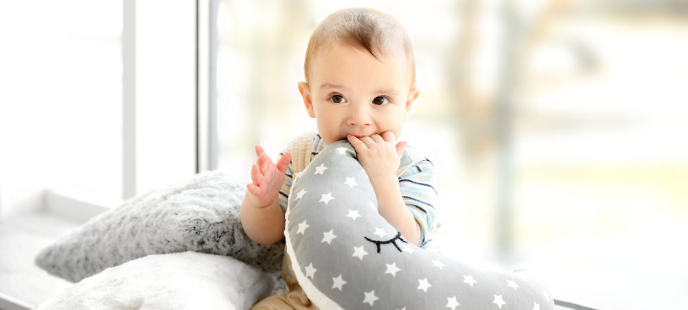 Pillows and Blankets – When are they safe to introduce? - Parenting Hub