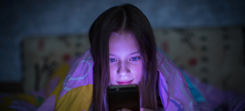 THE RISKS AND REWARDS FOR KIDS IN THE DIGITAL WORLD - Parenting Hub